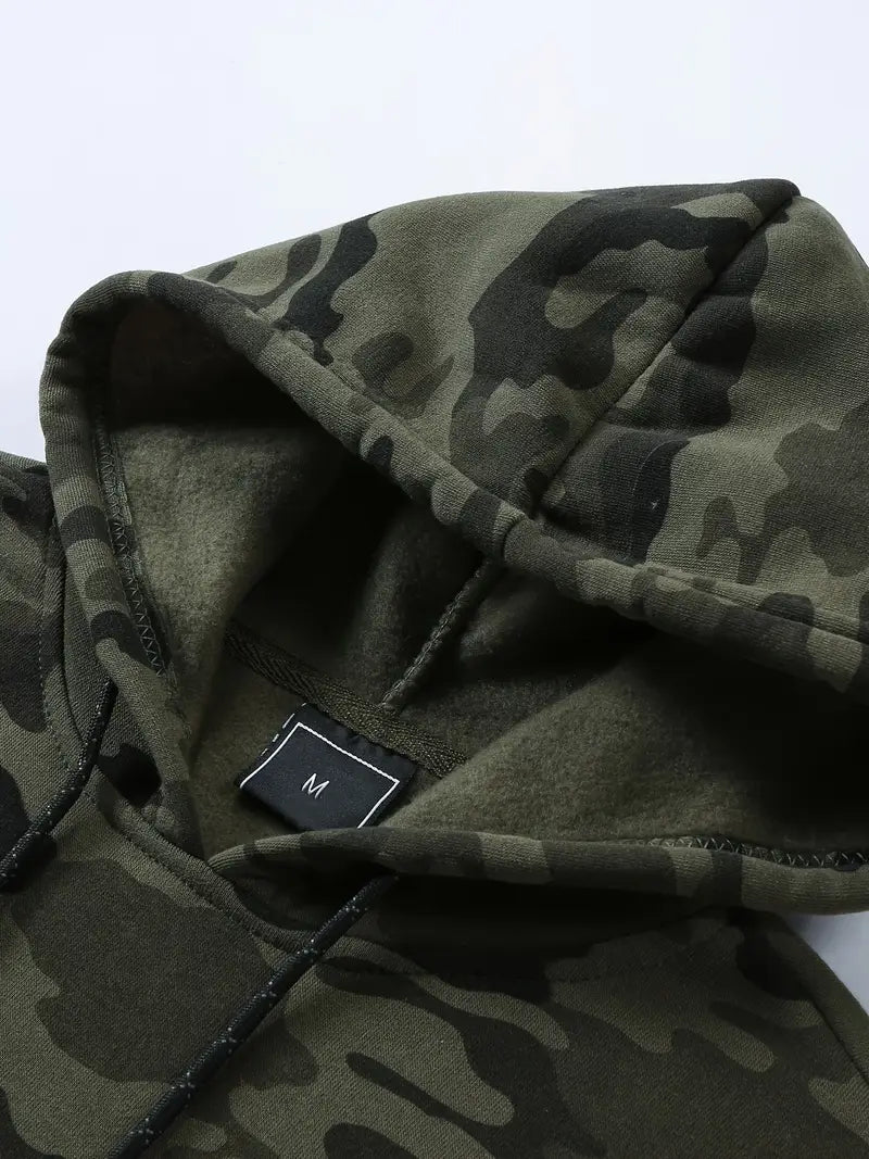 Sudadera con capucha casual en camuflado