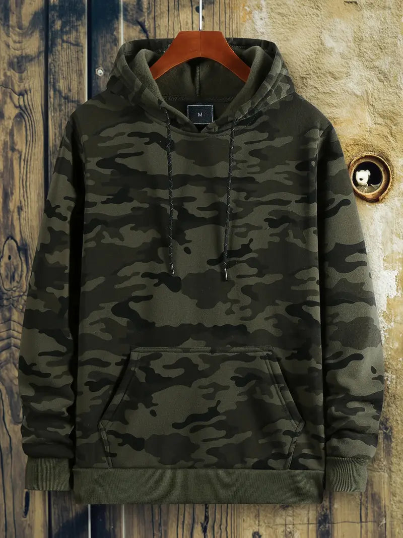 Sudadera con capucha casual en camuflado