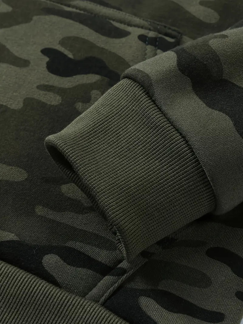 Sudadera con capucha casual en camuflado